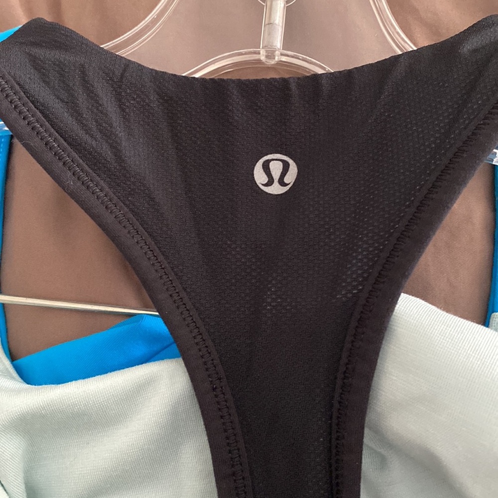 Lululemon Tank Top Cardio Kick Racerback Built in Sports Bra Colorblock Blue - Picture 4 of 5
